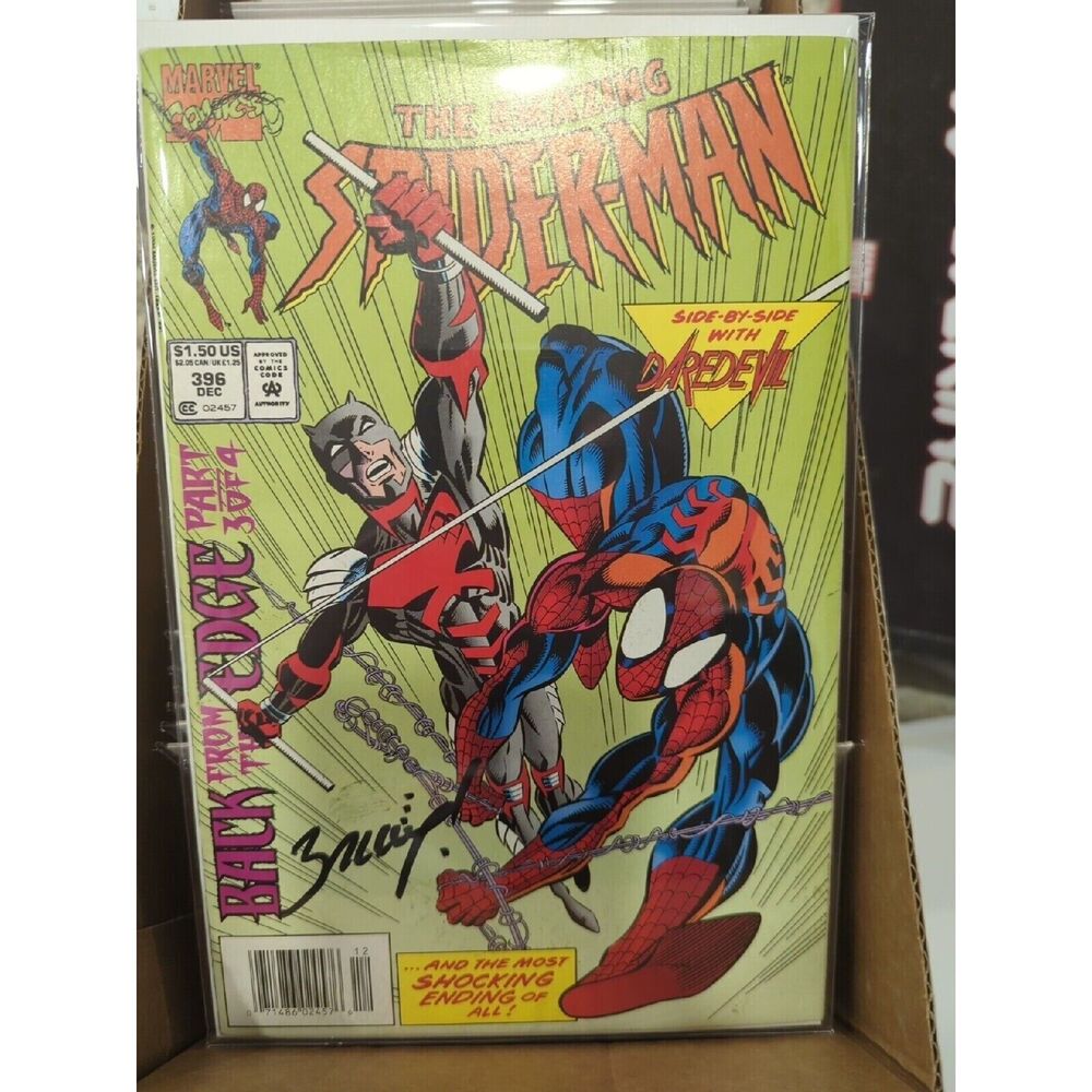 The Amazing Spider-Man #396‎ Marvel Comics - Signed By Mark Bagley